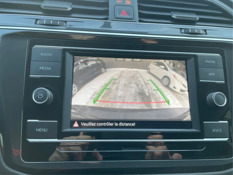 VW Tiguan МЪРТВА ТОЧКА* КАМЕРА* DIGITAL* ПОДГРЕВ* CARPLAY, снимка 11 - Автомобили и джипове - 53114917