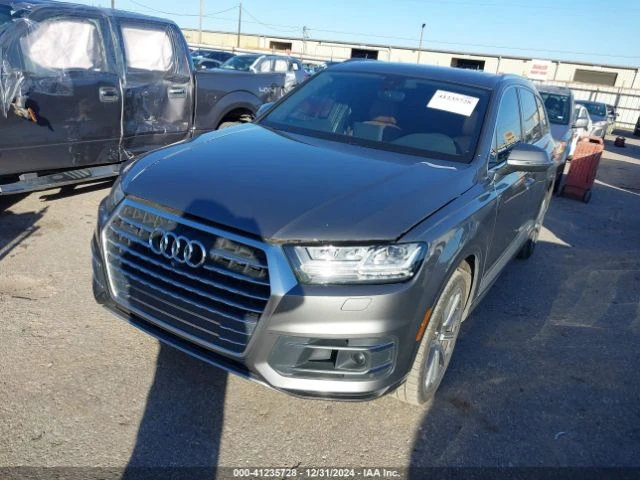 Audi Q7 3.0T* PREMIUM* MATRIX* ДИГИТАЛНО* ТАБЛО* КЛИП* НА*, снимка 2 - Автомобили и джипове - 48646072