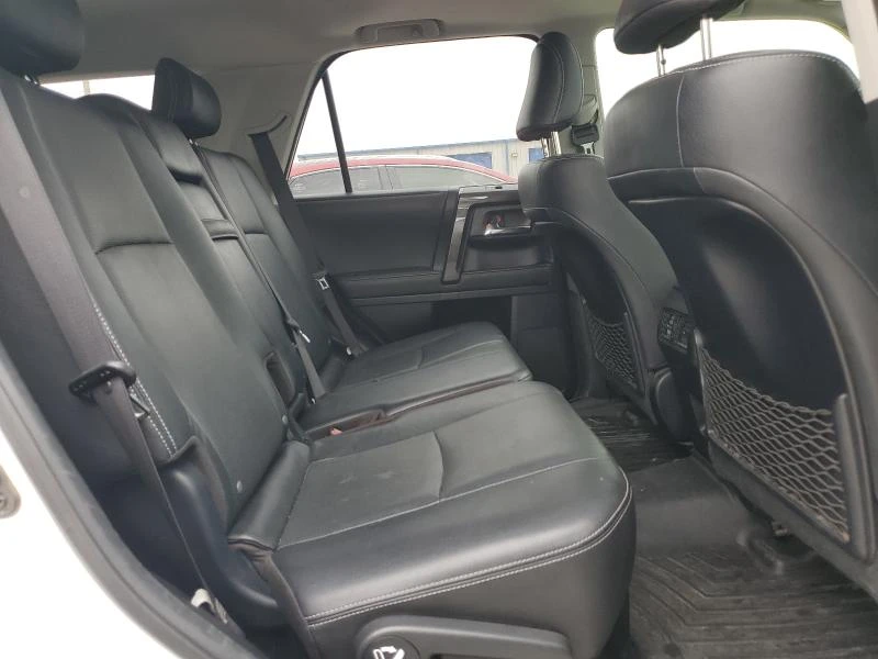 Toyota 4runner 4.0 SR5/SR5 PREMIUM, снимка 9 - Автомобили и джипове - 53125115