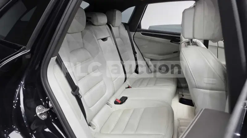 Porsche Macan GTS, ЛИЗИНГ, ЦЕНА до БГ, снимка 12 - Автомобили и джипове - 55415631
