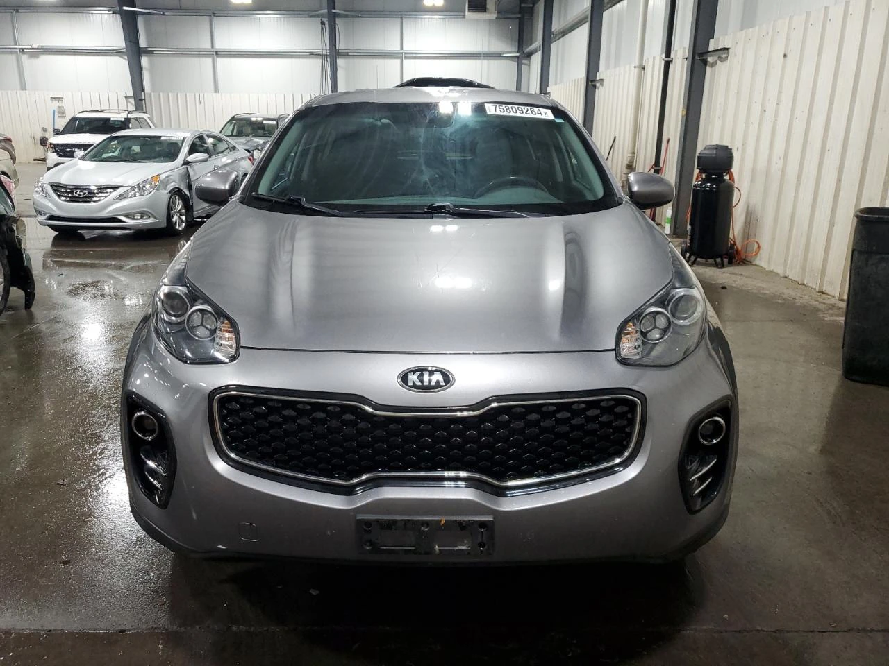 Kia Sportage LX 2.4L 4X4 - изображение 5