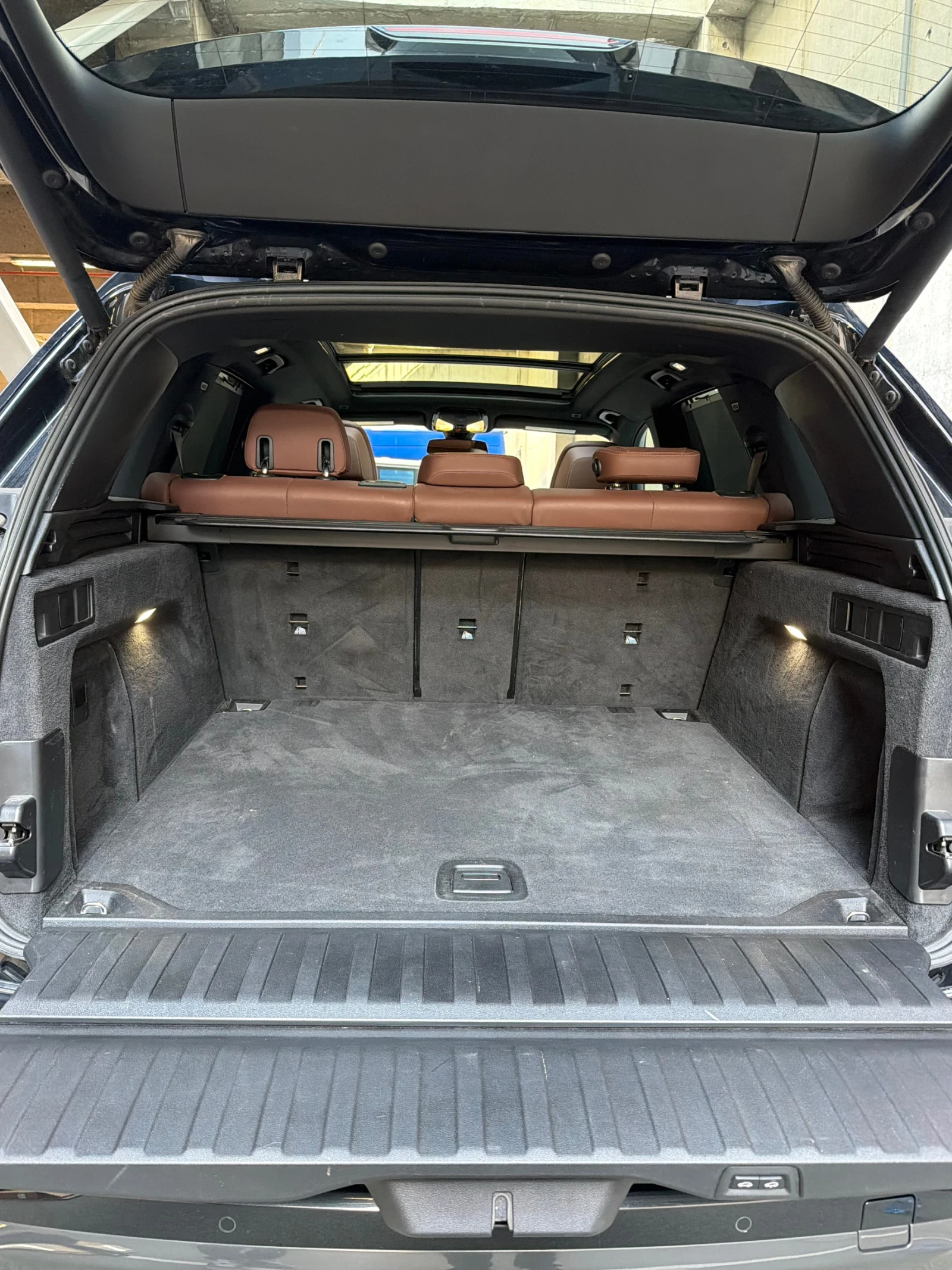 BMW X5 xDrive 40i M-Sport/ Laser/ Distronic/Pano/Soft, снимка 15 - Автомобили и джипове - 53865000