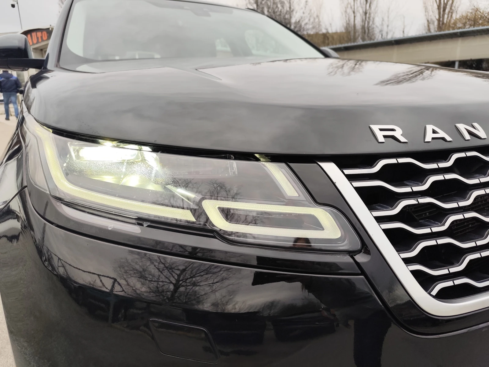 Land Rover Range Rover Velar 2.0D* 4X4* АВТОМАТИК* EURO6B* NAVI* LED* ПАНОРАМА*, снимка 16 - Автомобили и джипове - 53888712
