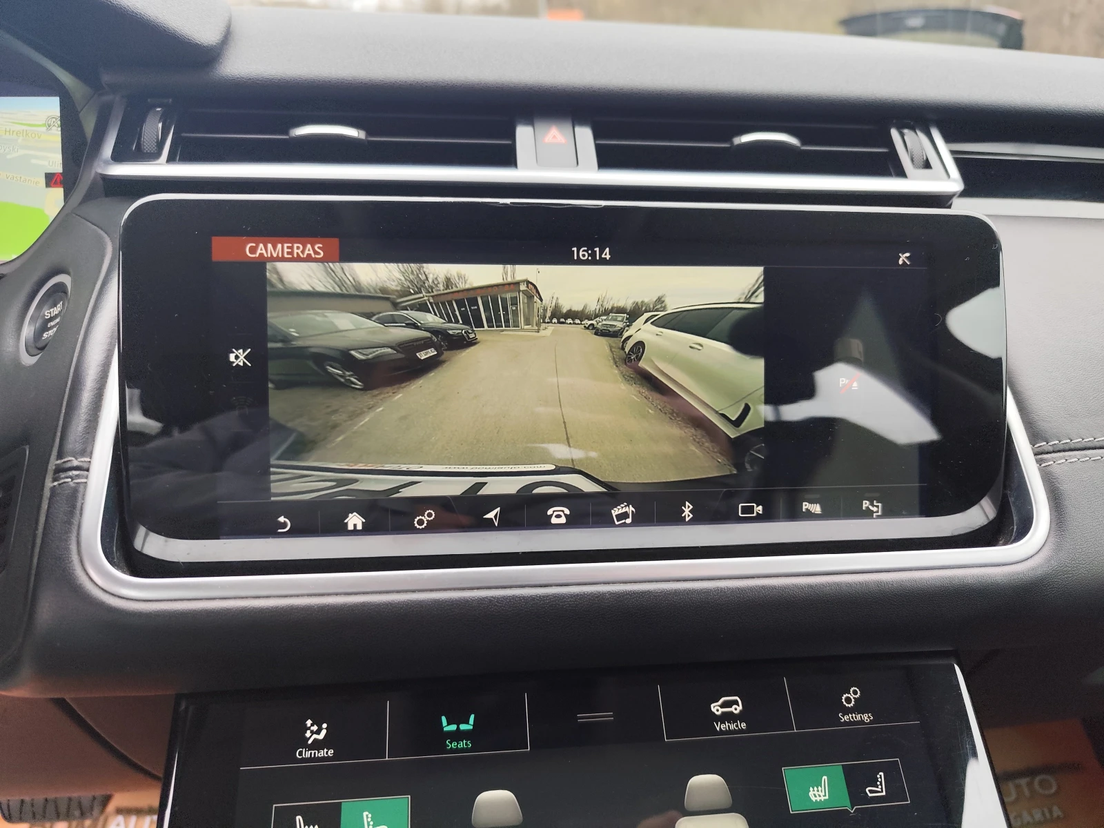 Land Rover Range Rover Velar 2.0D* 4X4* АВТОМАТИК* EURO6B* NAVI* LED* ПАНОРАМА*, снимка 10 - Автомобили и джипове - 53888712