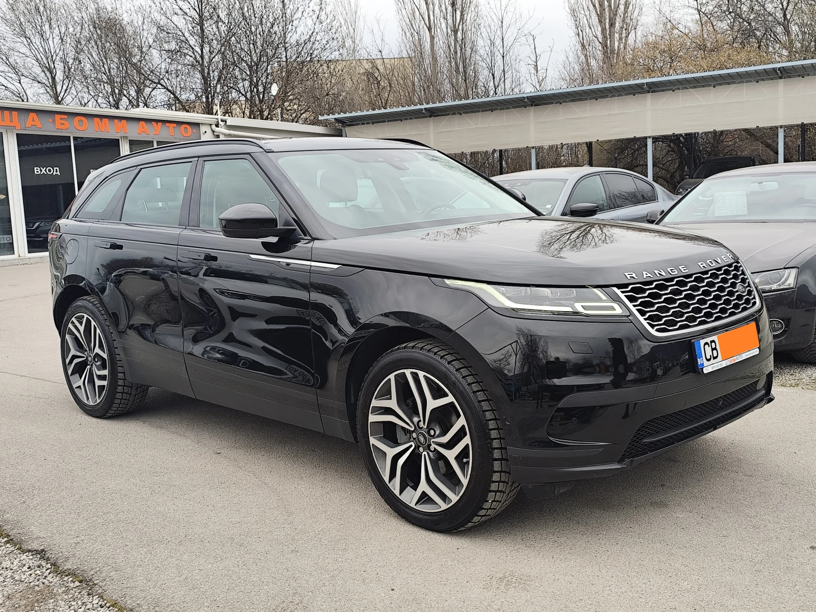 Land Rover Range Rover Velar 2.0D* 4X4* АВТОМАТИК* EURO6B* NAVI* LED* ПАНОРАМА*, снимка 3 - Автомобили и джипове - 53888712