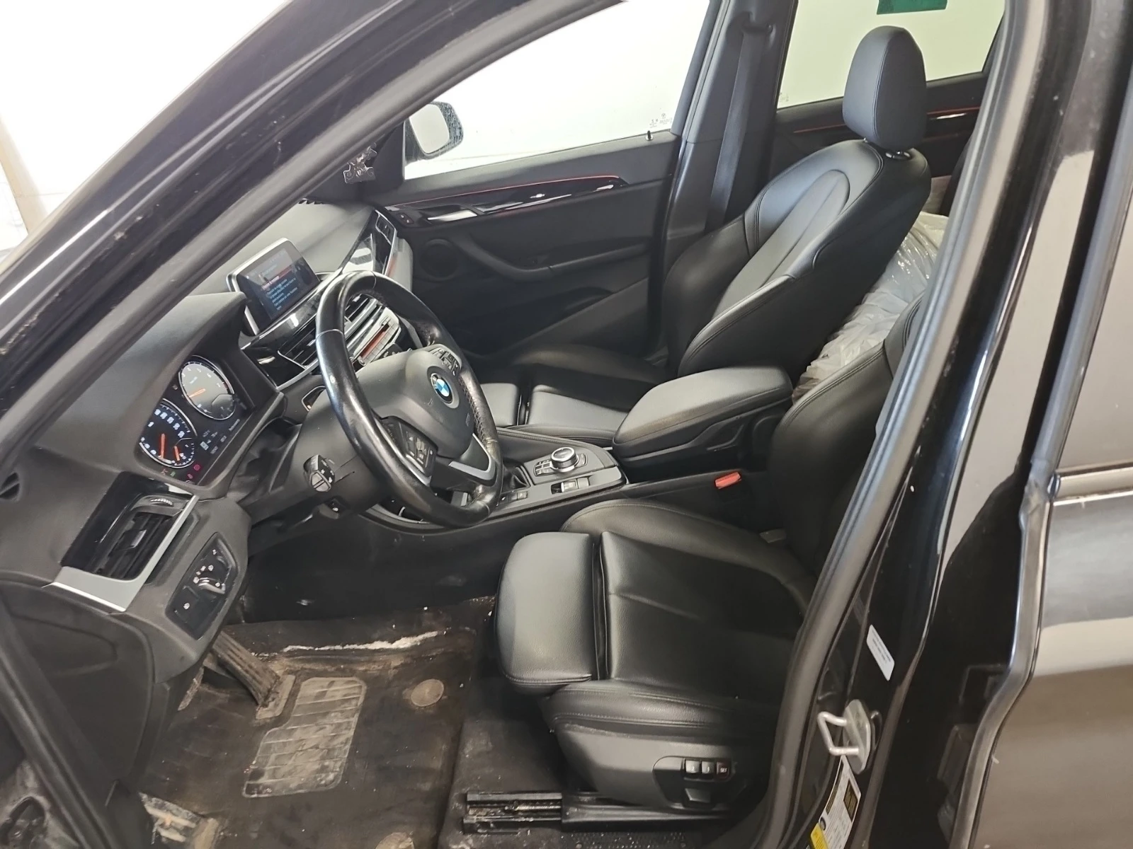 BMW X1 XDRIVE28I* * CARFAX * * АВТО КРЕДИТ * * , снимка 5 - Автомобили и джипове - 54191379