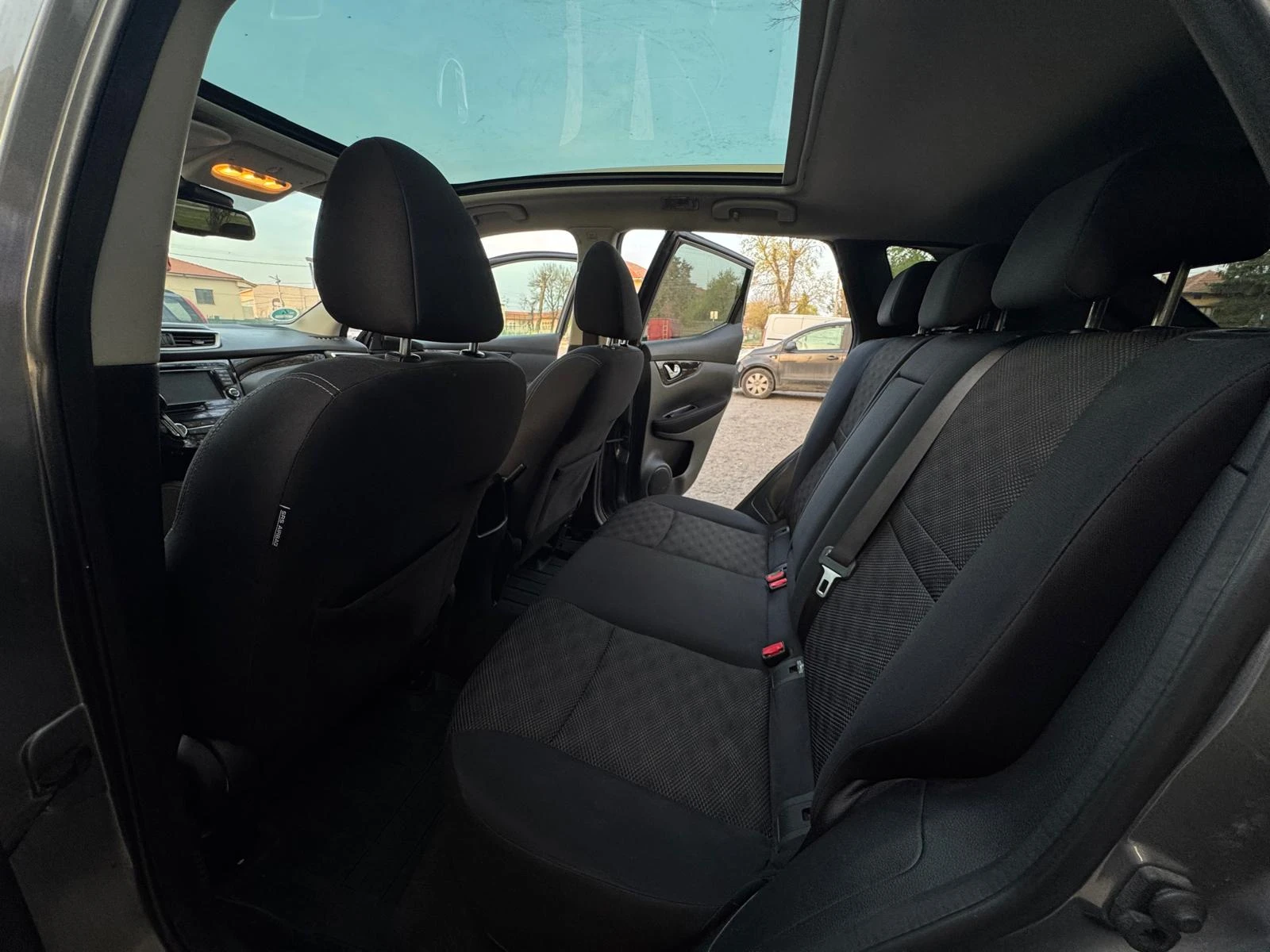 Nissan Qashqai J11, снимка 10 - Автомобили и джипове - 54217081