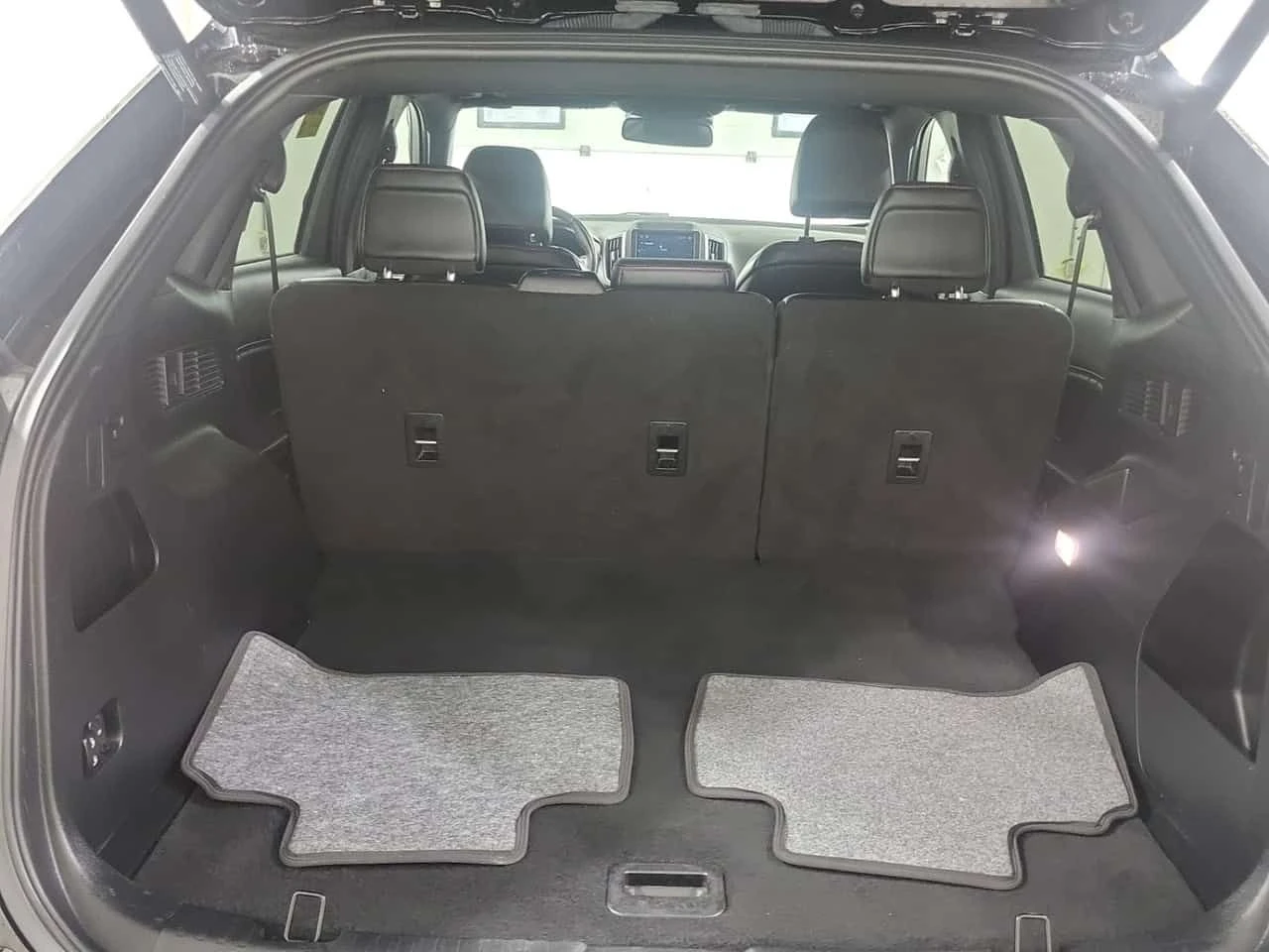 Ford Edge ST LINE| ALCANTARA| PANO| ОБДУХВАНЕ| 2 КЛЮЧА| , снимка 15 - Автомобили и джипове - 54377200