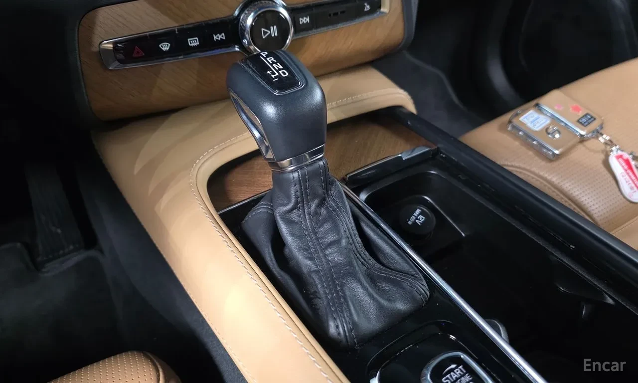 Volvo Xc90 2nd Gen D5 Inscription | Кожа | Панорама | 7 места, снимка 10 - Автомобили и джипове - 54996753