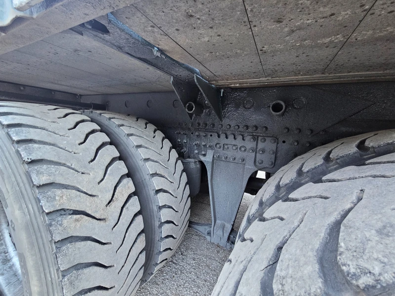 Volvo Fh 12 D13 6x4 PENZ 10000, снимка 11 - Камиони - 53447310