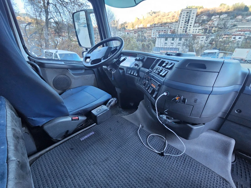 Volvo Fh 12 D13 6x4 PENZ 10000, снимка 15 - Камиони - 53447310