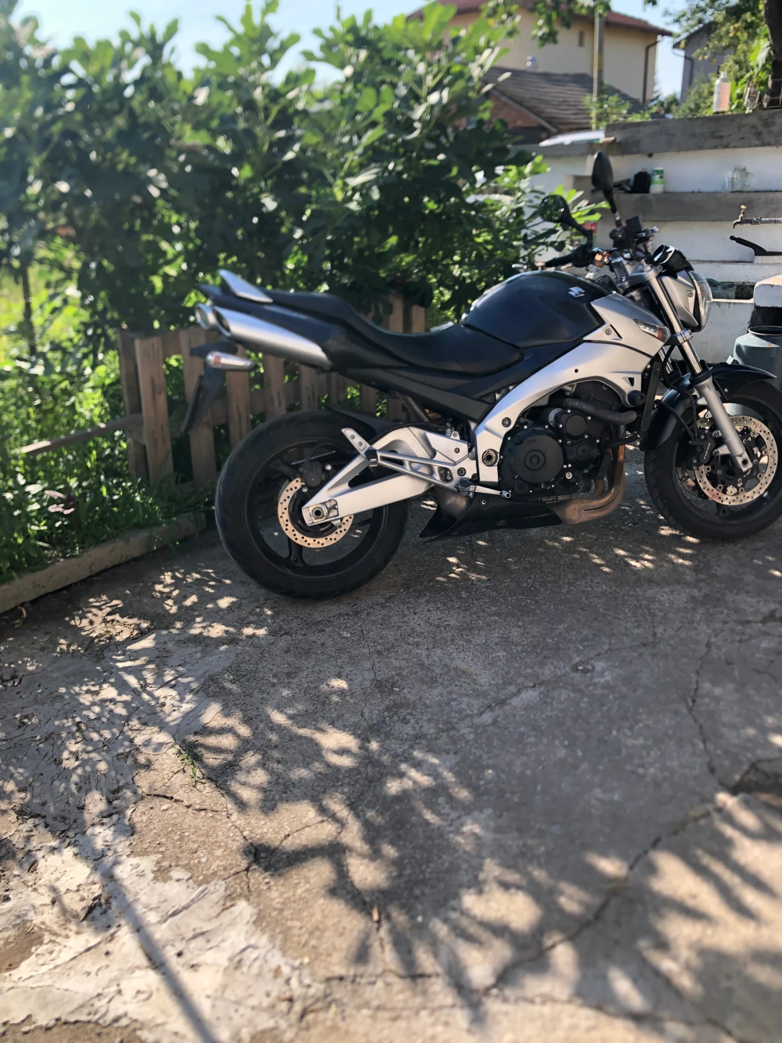 Suzuki Gsr 600, снимка 2 - Мотоциклети и мототехника - 54483888