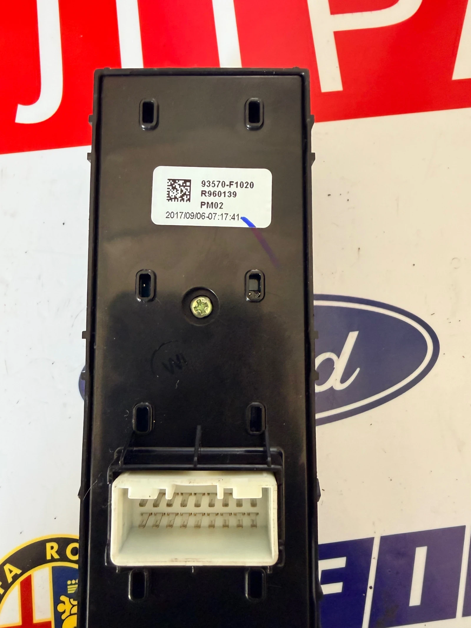 93570-F1020 ������� ��.������ ������ ��.������ KIA Sportage 2016 93570-F1020 | Mobile.bg � ����������� 2