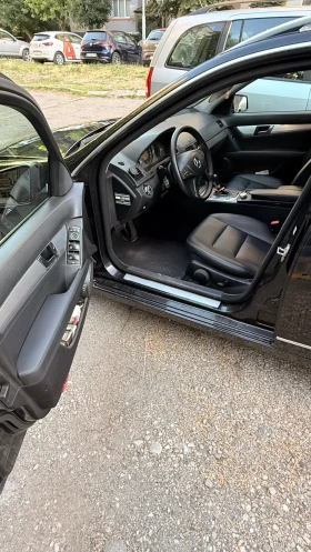 Mercedes-Benz C 320, снимка 2