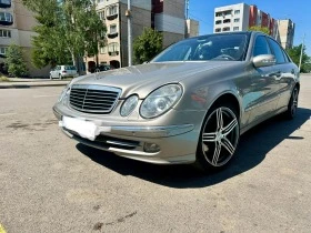 Mercedes-Benz E 320, снимка 1