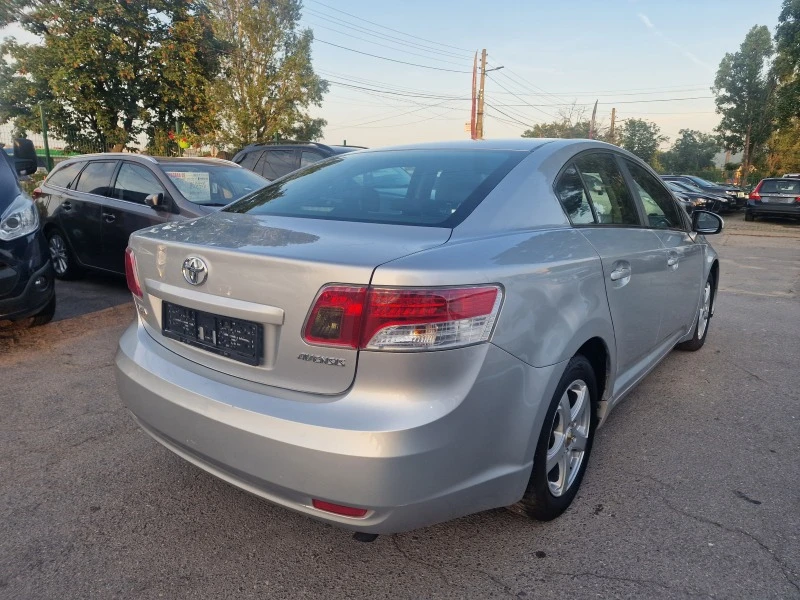 Toyota Avensis 1.8i- keyless подгрев лети джанти, снимка 4 - Автомобили и джипове - 46060033