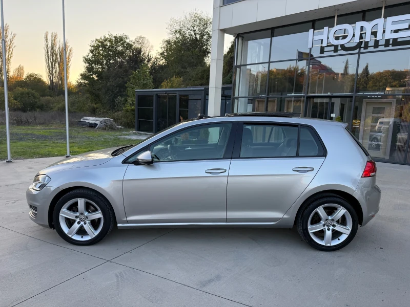 VW Golf DISTRONIC/Line Assist/Panorama/NAVI, снимка 3 - Автомобили и джипове - 52159650