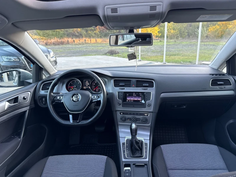 VW Golf DISTRONIC/Line Assist/Panorama/NAVI, снимка 10 - Автомобили и джипове - 52159650