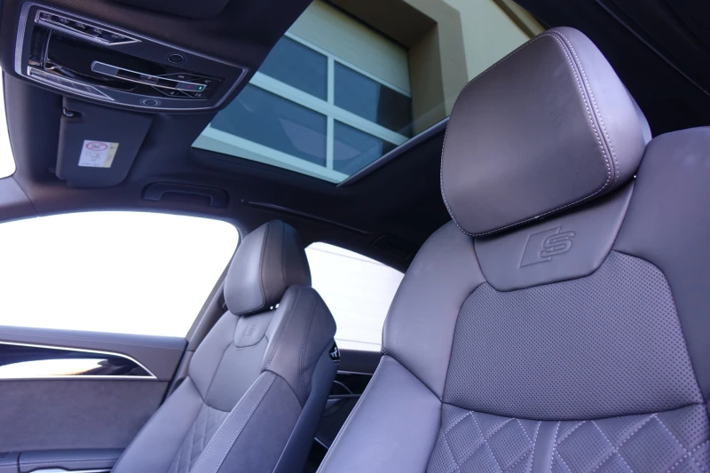 Audi A8 3XS-LINE* RS* DIGITAL OLED LIGHTS* PANO* 360* , снимка 13 - Автомобили и джипове - 52617721
