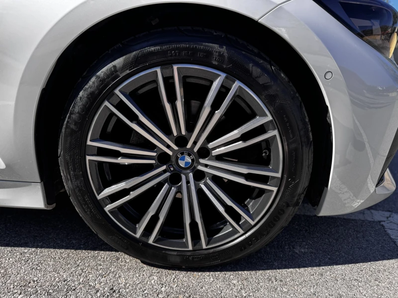 BMW 320 Xdrive M Sport, снимка 8 - Автомобили и джипове - 53039385