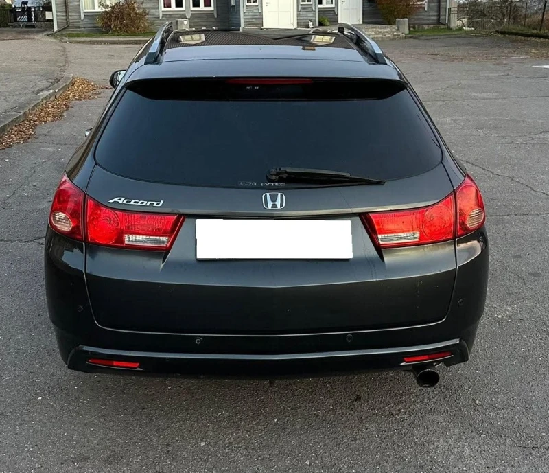 Honda Accord Tourer, снимка 2 - Автомобили и джипове - 53123927