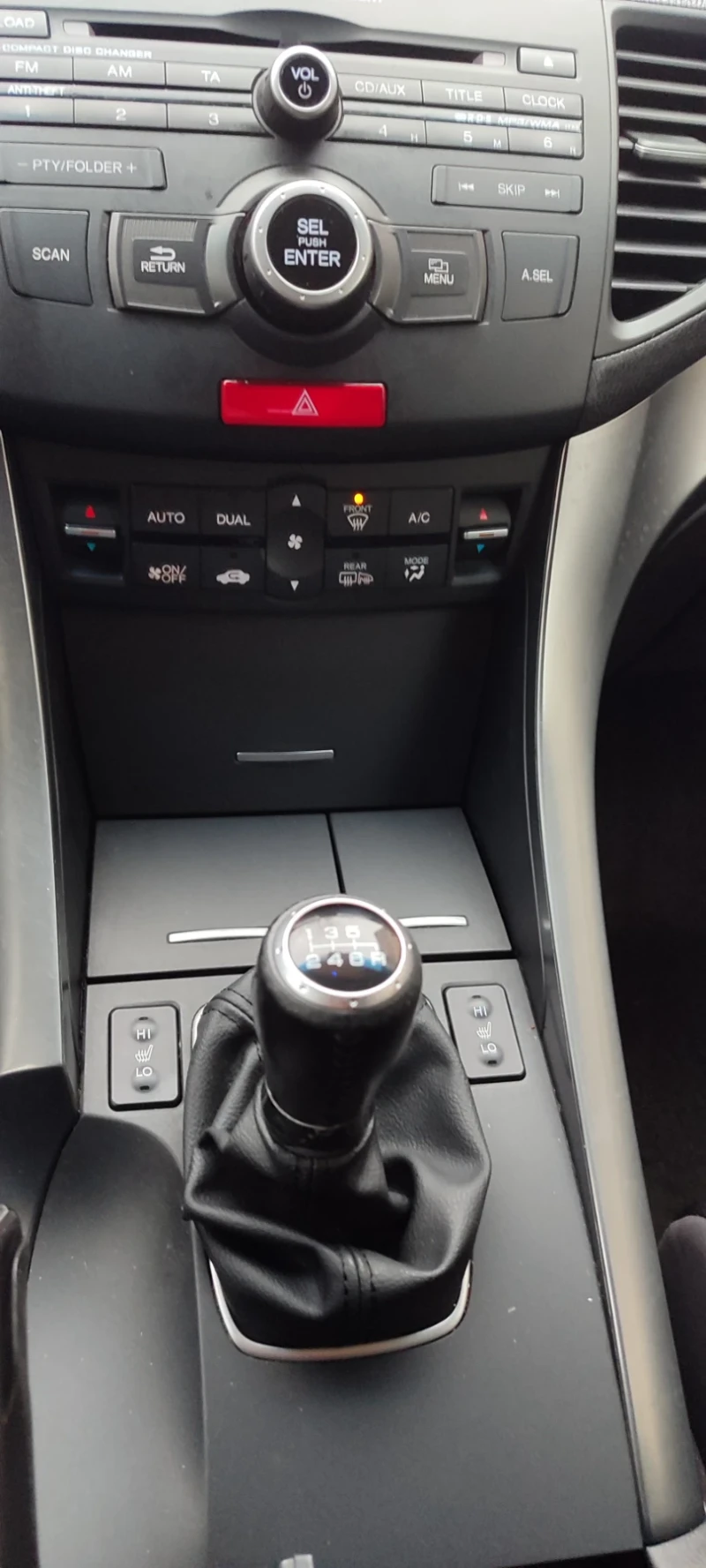 Honda Accord Tourer, снимка 12 - Автомобили и джипове - 53123927