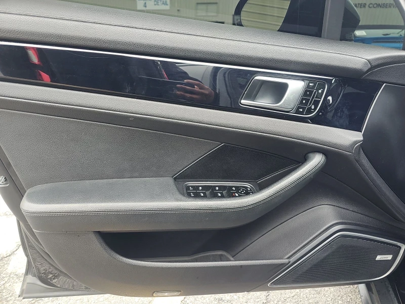Porsche Panamera 4 | BOSE | SOFT CLOSE | KEYLESS | ПАНОРАМА, снимка 9 - Автомобили и джипове - 53228312
