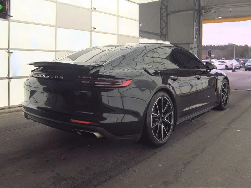 Porsche Panamera 4 | BOSE | SOFT CLOSE | KEYLESS | ПАНОРАМА, снимка 3 - Автомобили и джипове - 53228312