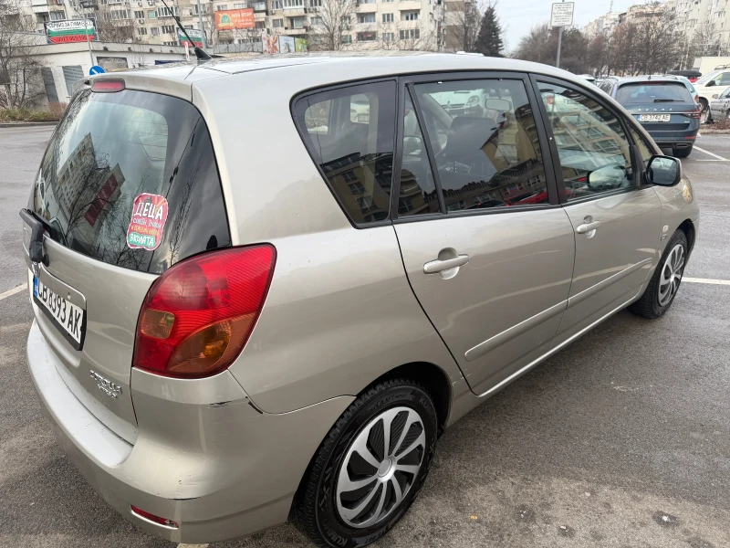 Toyota Corolla verso 2.0D4D, снимка 6 - Автомобили и джипове - 53370614