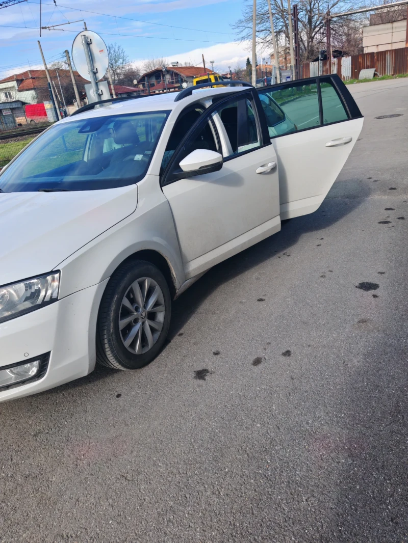 Skoda Octavia, снимка 3 - Автомобили и джипове - 53466742