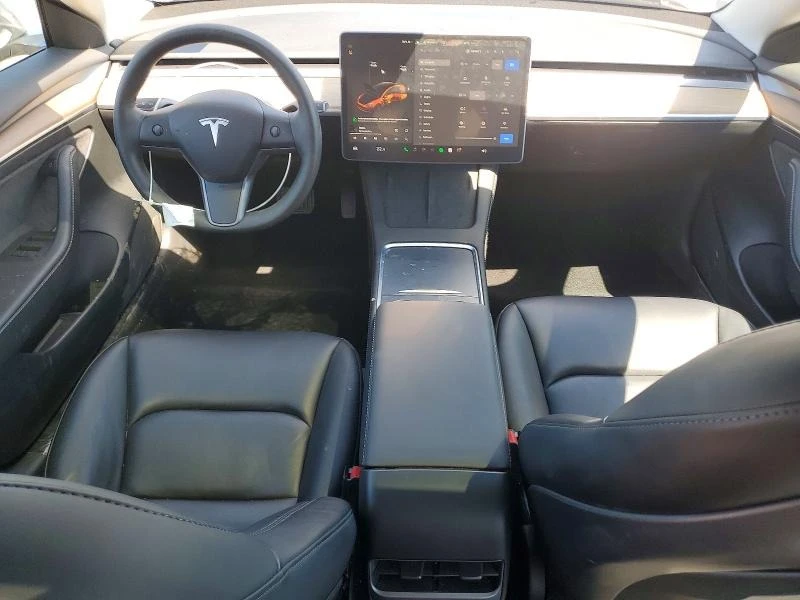 Tesla Model 3, снимка 8 - Автомобили и джипове - 54818830