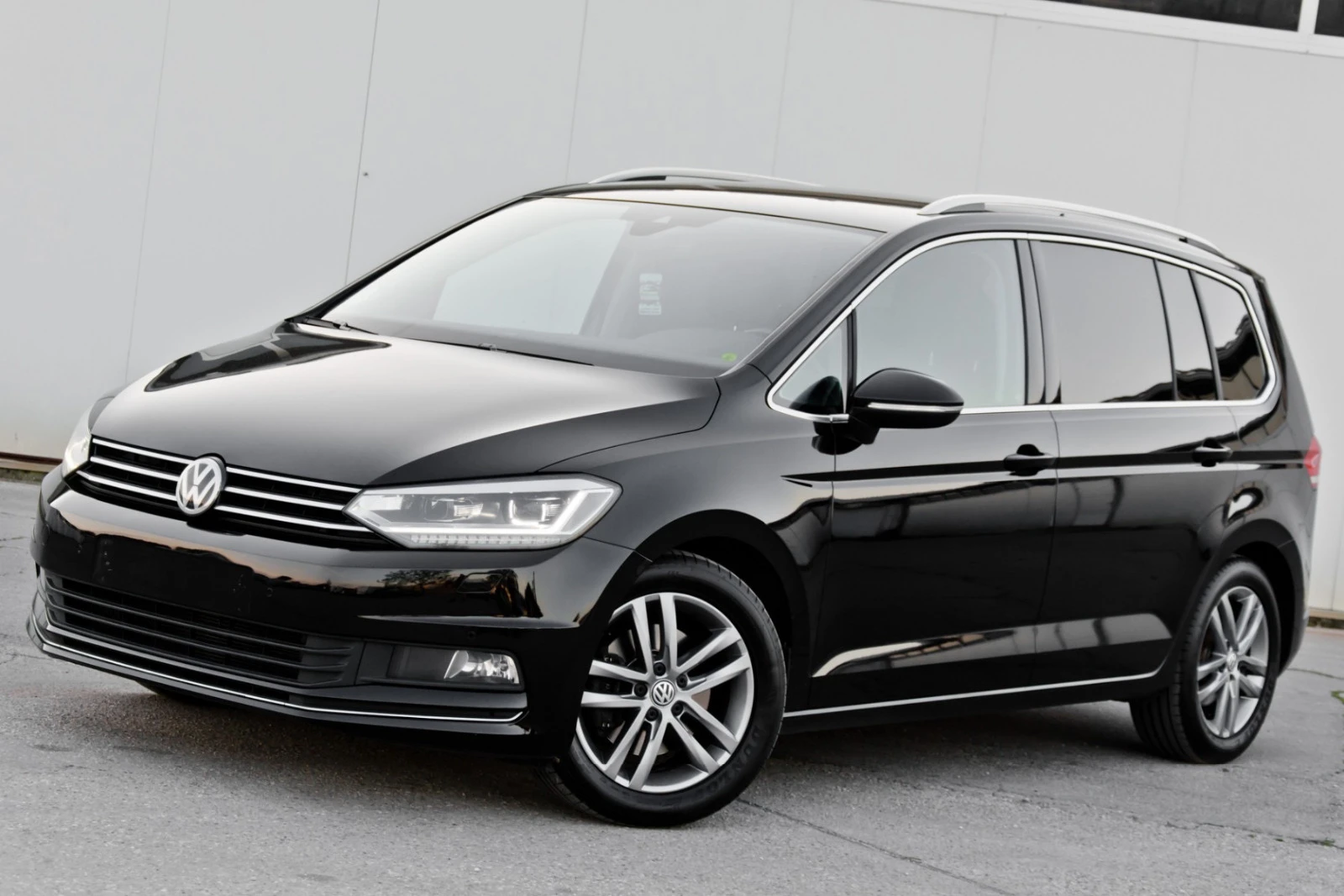 VW Touran 2.0TDI 190к.с - изображение 2