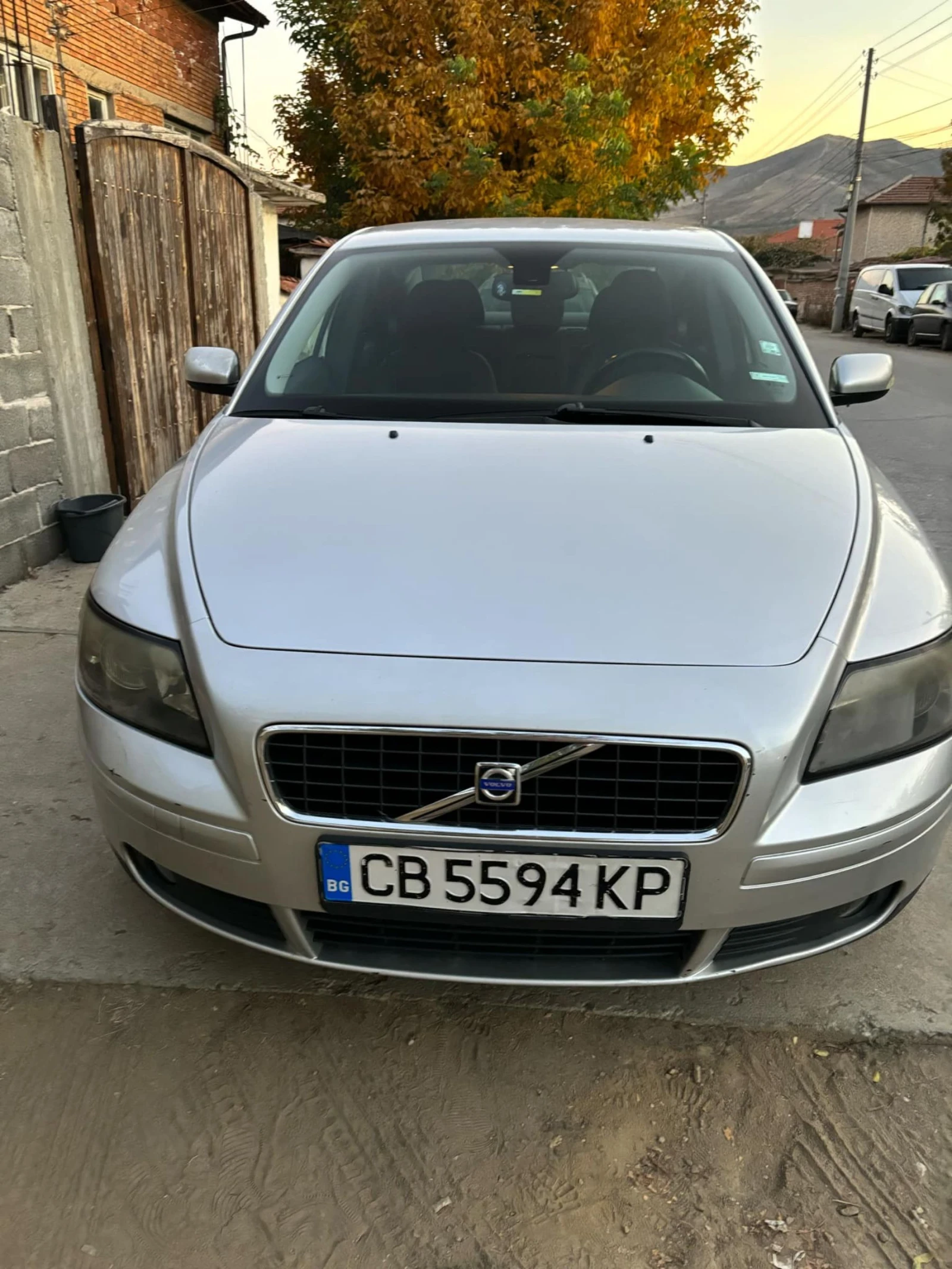 Volvo S40  - изображение 7