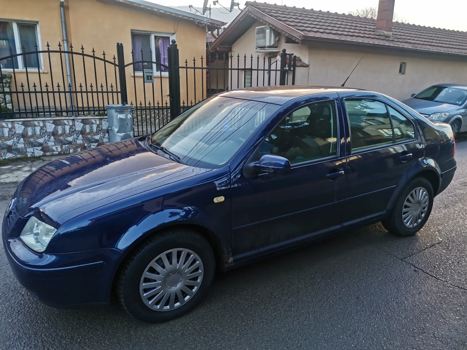 VW Bora 2.0i 162000км - изображение 3