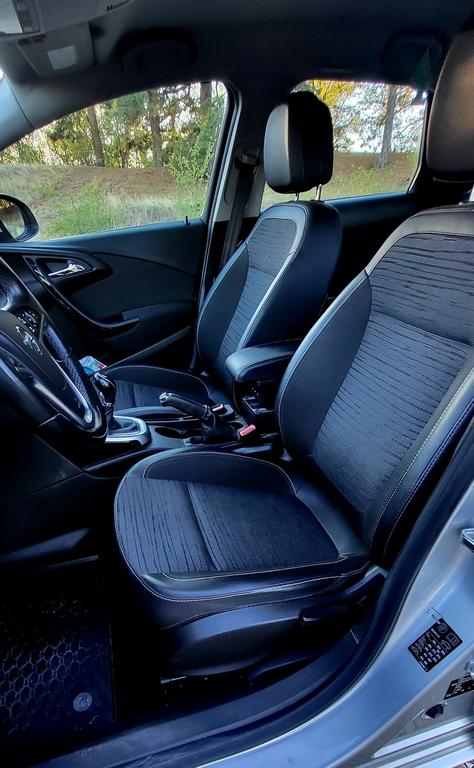 Opel Astra 1.6 CDTI SPORTS TOURER - изображение 7