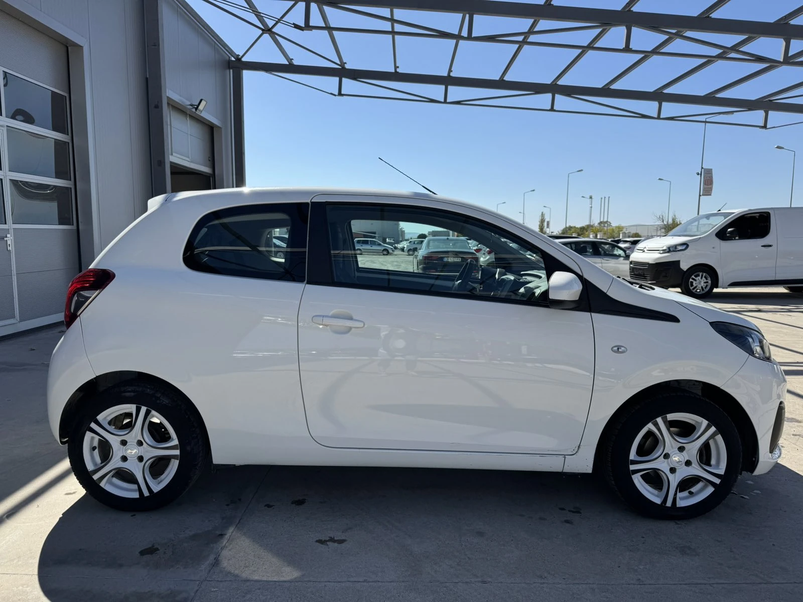 Peugeot 108 1.0* 70ps*  - изображение 6