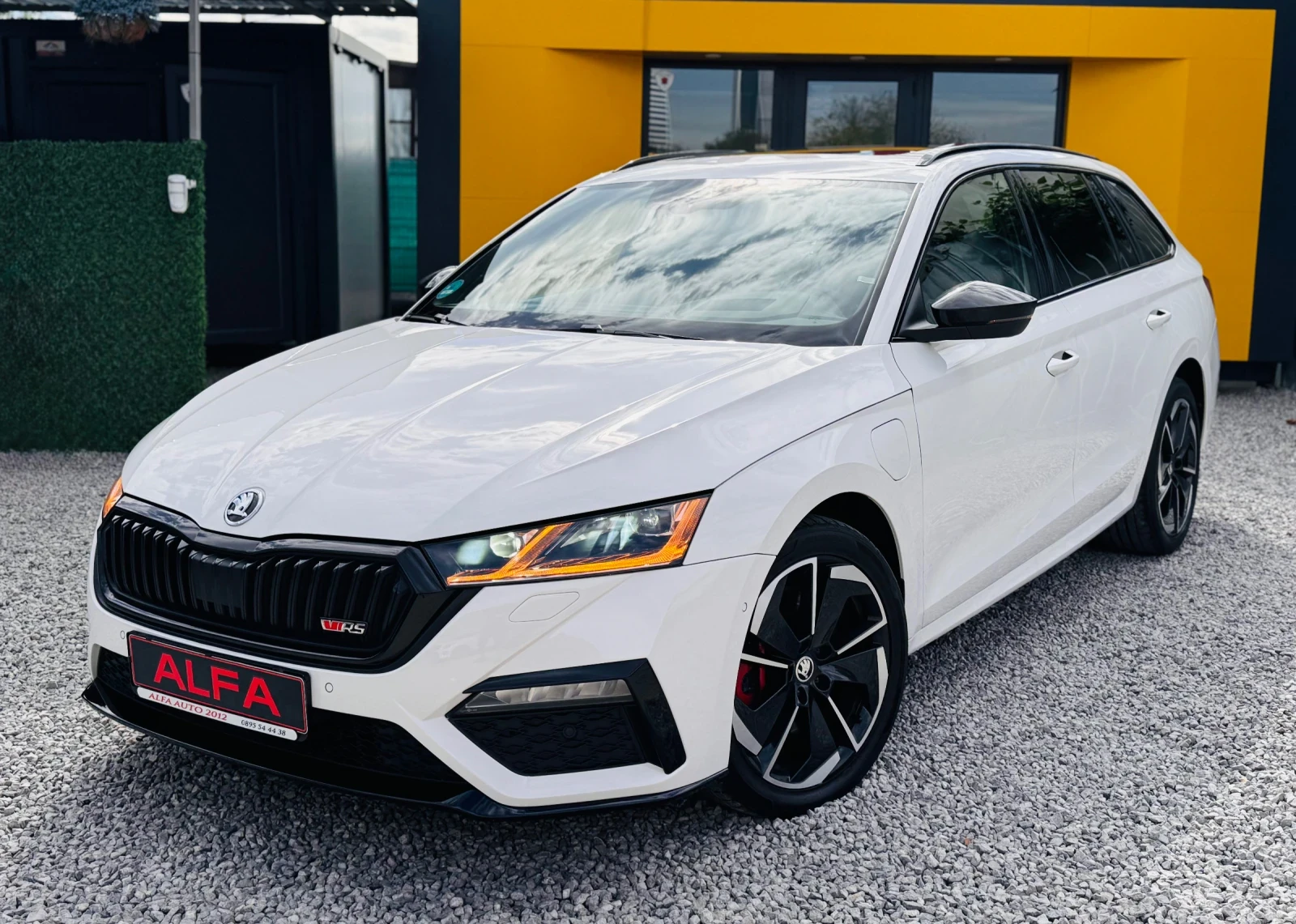 Skoda Octavia VRS/1.4TSI/HIBRID/FULL PACKET/ВС.ЕКСТРИ ЗА МОДЕЛА/ - изображение 2