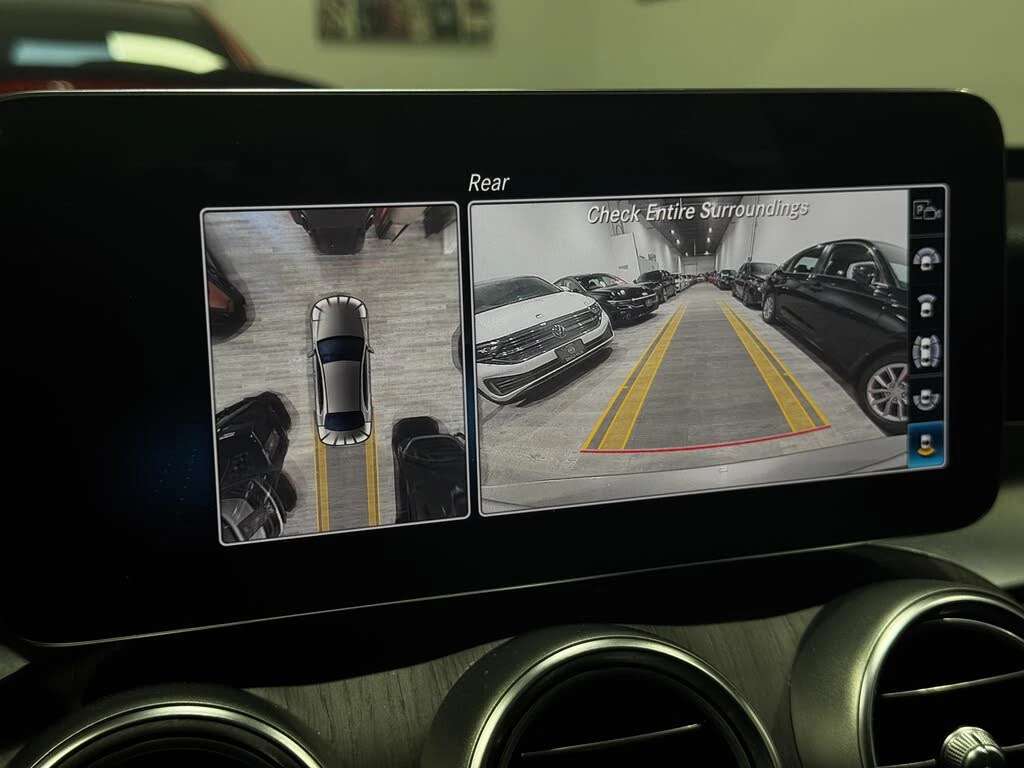 Mercedes-Benz C 300 4MATIC 360CAM* DIGITAL DASH* AMG* KEYLESS*  - изображение 8