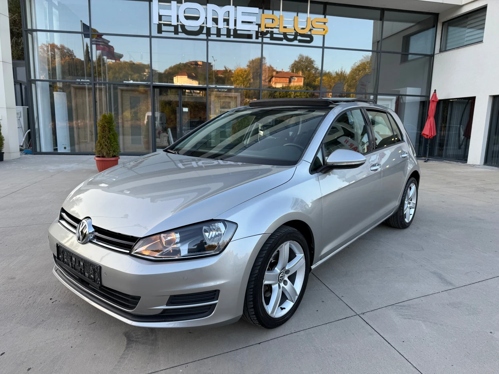 VW Golf DISTRONIC/Line Assist/Panorama/NAVI - изображение 2