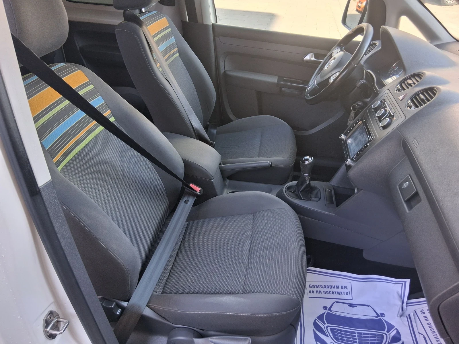 VW Caddy 2.0 TDI 140 кс 5 места - изображение 8