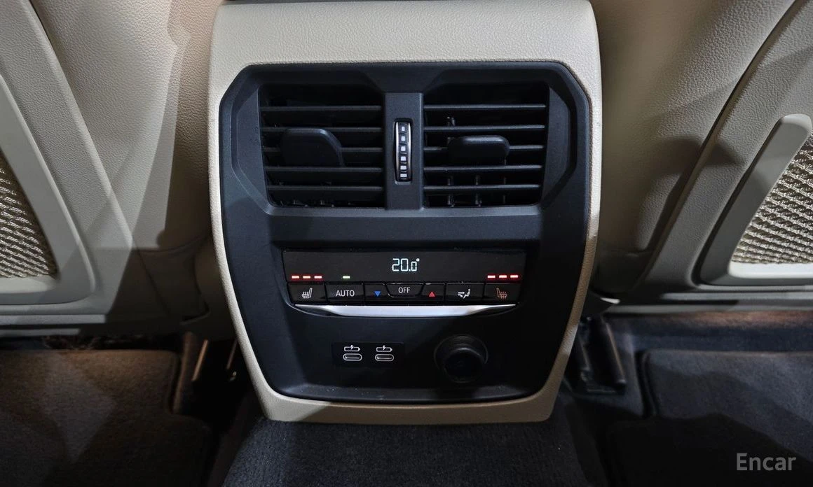 BMW 320 i M-Pack* LASER* HARMAN KARDON* 360 CAM* HEAD-UP* , снимка 17 - Автомобили и джипове - 54021337