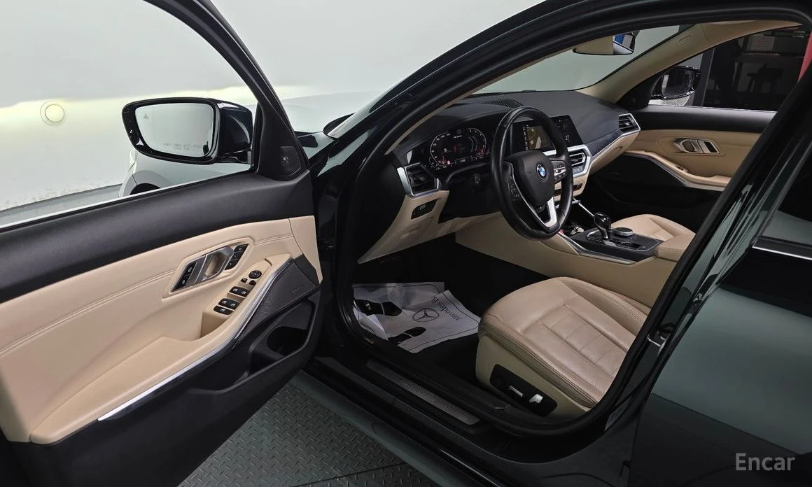 BMW 320 i M-Pack* LASER* HARMAN KARDON* 360 CAM* HEAD-UP* , снимка 6 - Автомобили и джипове - 54021337