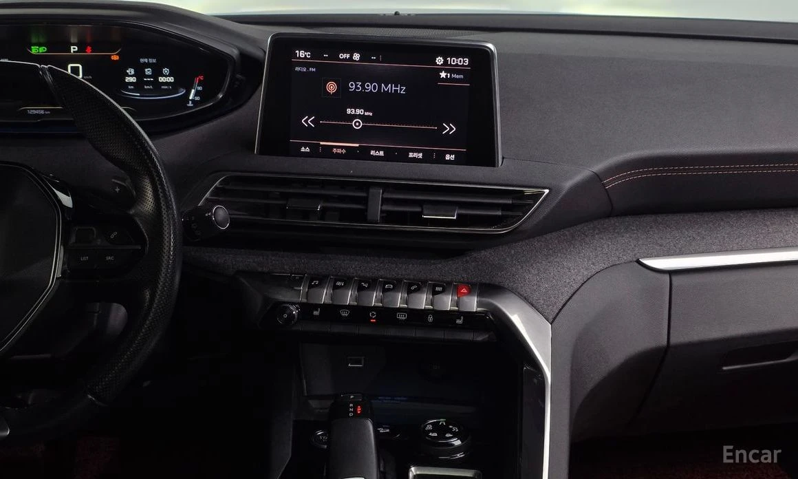 Peugeot 5008 GT LINE* DIGITAL* ПАНОРАМА* КАМЕРА* ПОДГРЕВ* , снимка 14 - Автомобили и джипове - 54043045