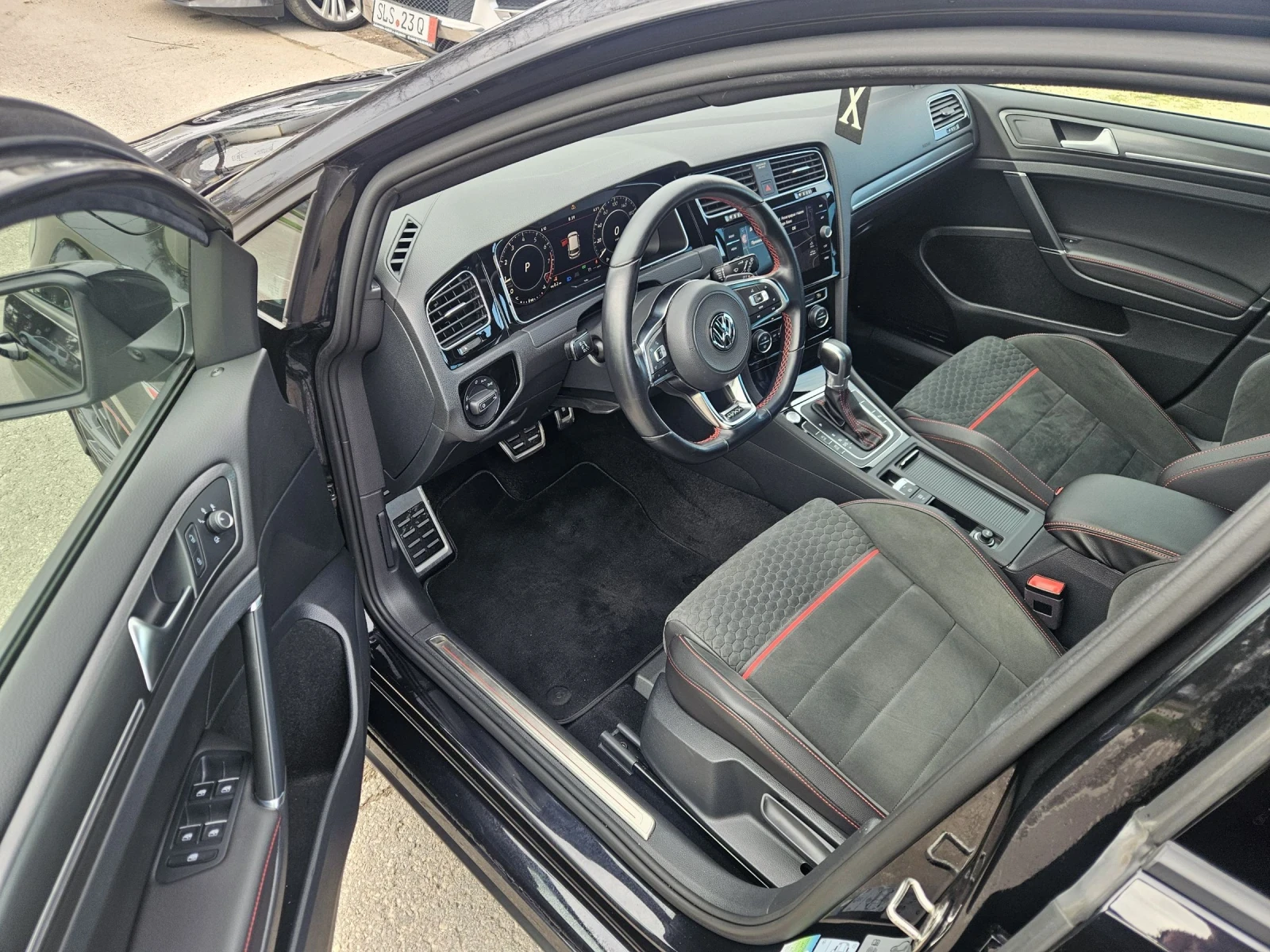 VW Golf 2.0 GTI  PERFOMANCE | Mobile.bg � ����������� 7