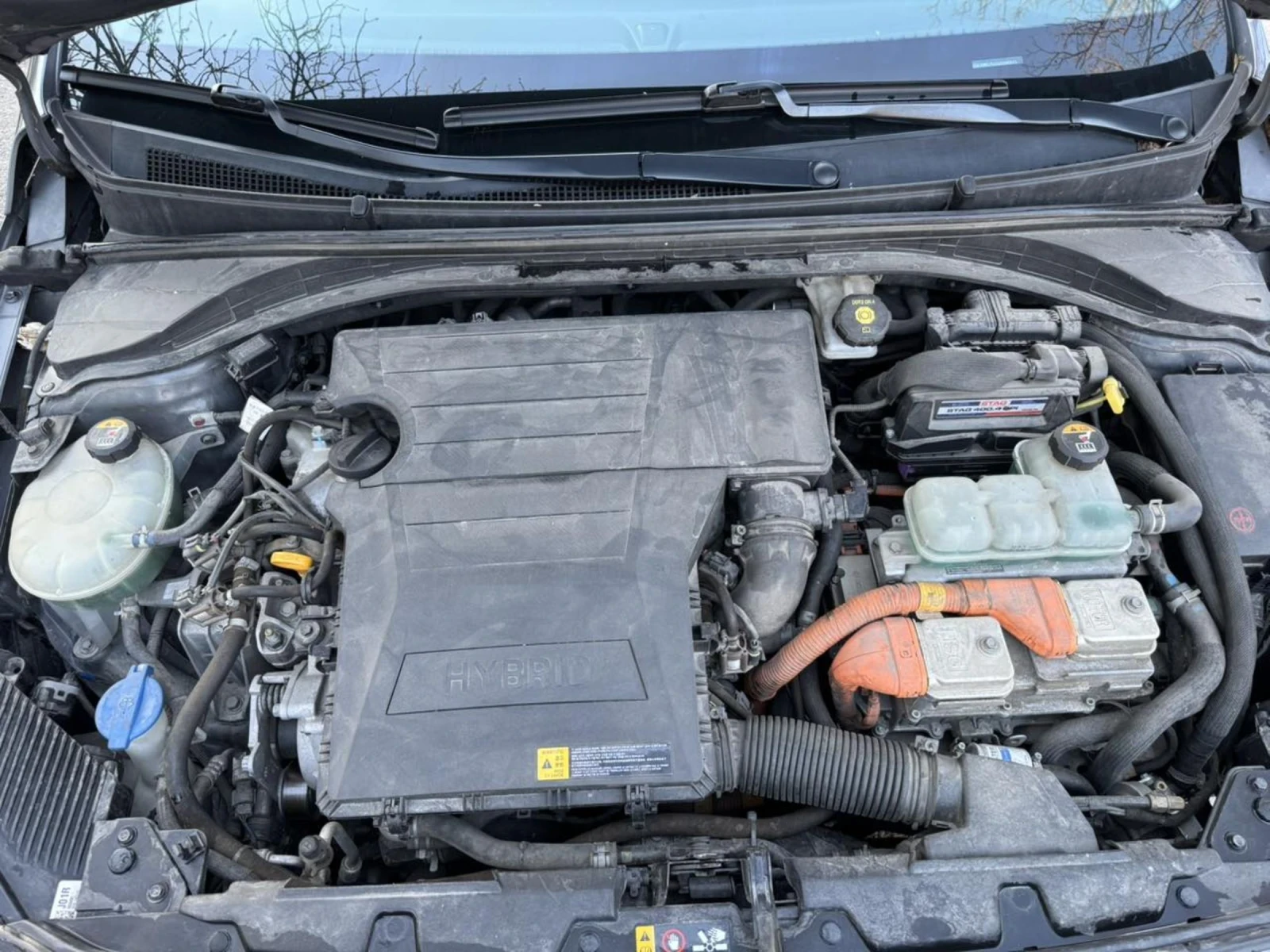 Hyundai Ioniq  Hybrid 2018, 177 000 км, + газ, снимка 14 - Автомобили и джипове - 54154004