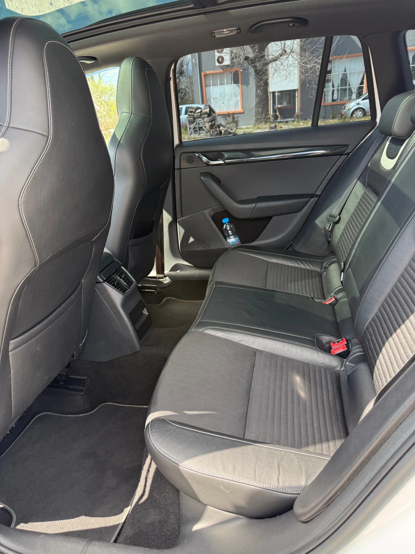 Skoda Octavia, снимка 8 - Автомобили и джипове - 54184025