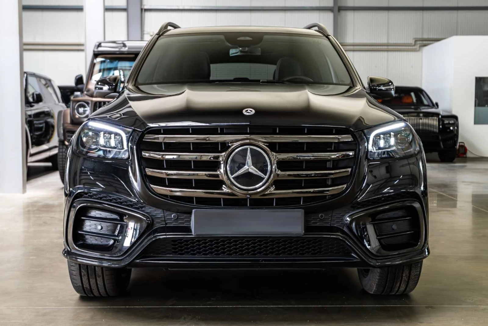 Mercedes-Benz GLS 450 FACELIFT* 4 MATIC* EDITION AMG* EXCLUSIVE* PANO* 3, снимка 2 - Автомобили и джипове - 54510863