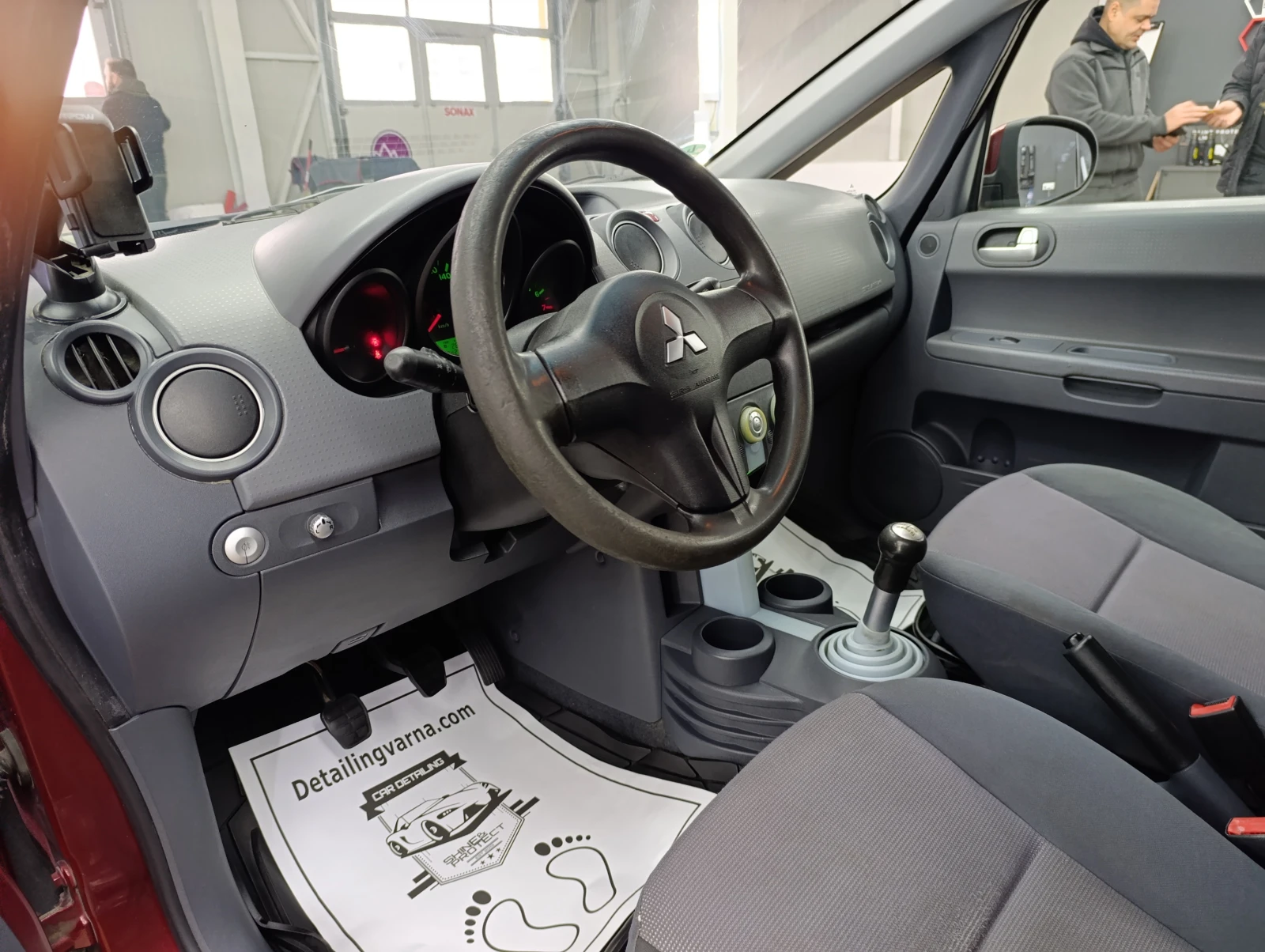 Mitsubishi Colt 1.3i 95k.c., снимка 11 - Автомобили и джипове - 54643256