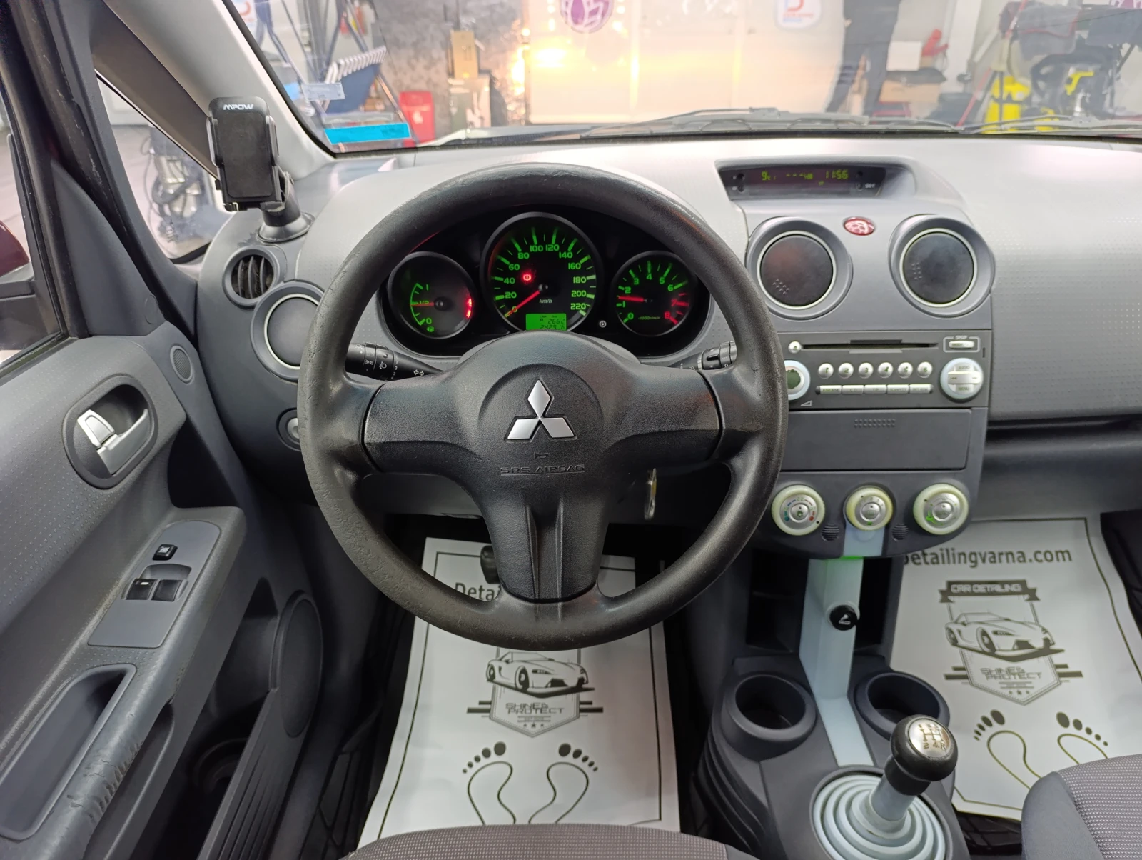 Mitsubishi Colt 1.3i 95k.c., снимка 12 - Автомобили и джипове - 54643256