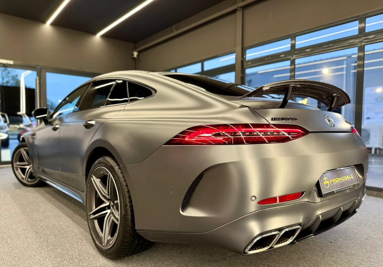 Mercedes-Benz GT 43 AMG 4Matic+ Burm* Обдух* 63S Pack* Лизинг, снимка 4 - Автомобили и джипове - 54697577